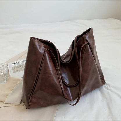 Silvia’s Minimal Carry | Tote Bag