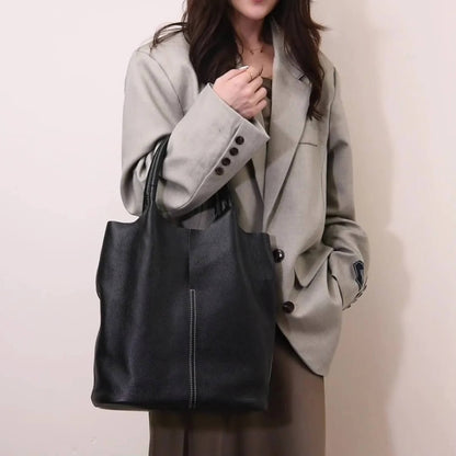 Stella’s Structured Tote | Shoulder Bag