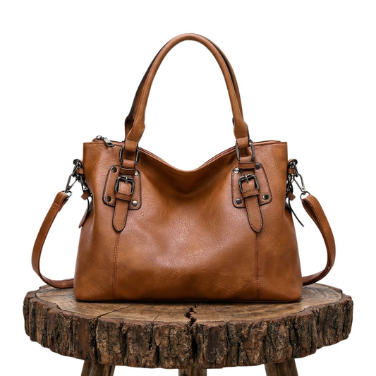 Arianna’s Everyday Carry | Shoulder Bag